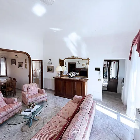 Apartment La Terrazza Sul Borgo - Argonautivacanze