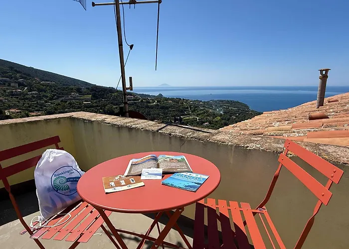 La Terrazza Sul Borgo - Argonautivacanze * Capoliveri (Isola d'Elba)